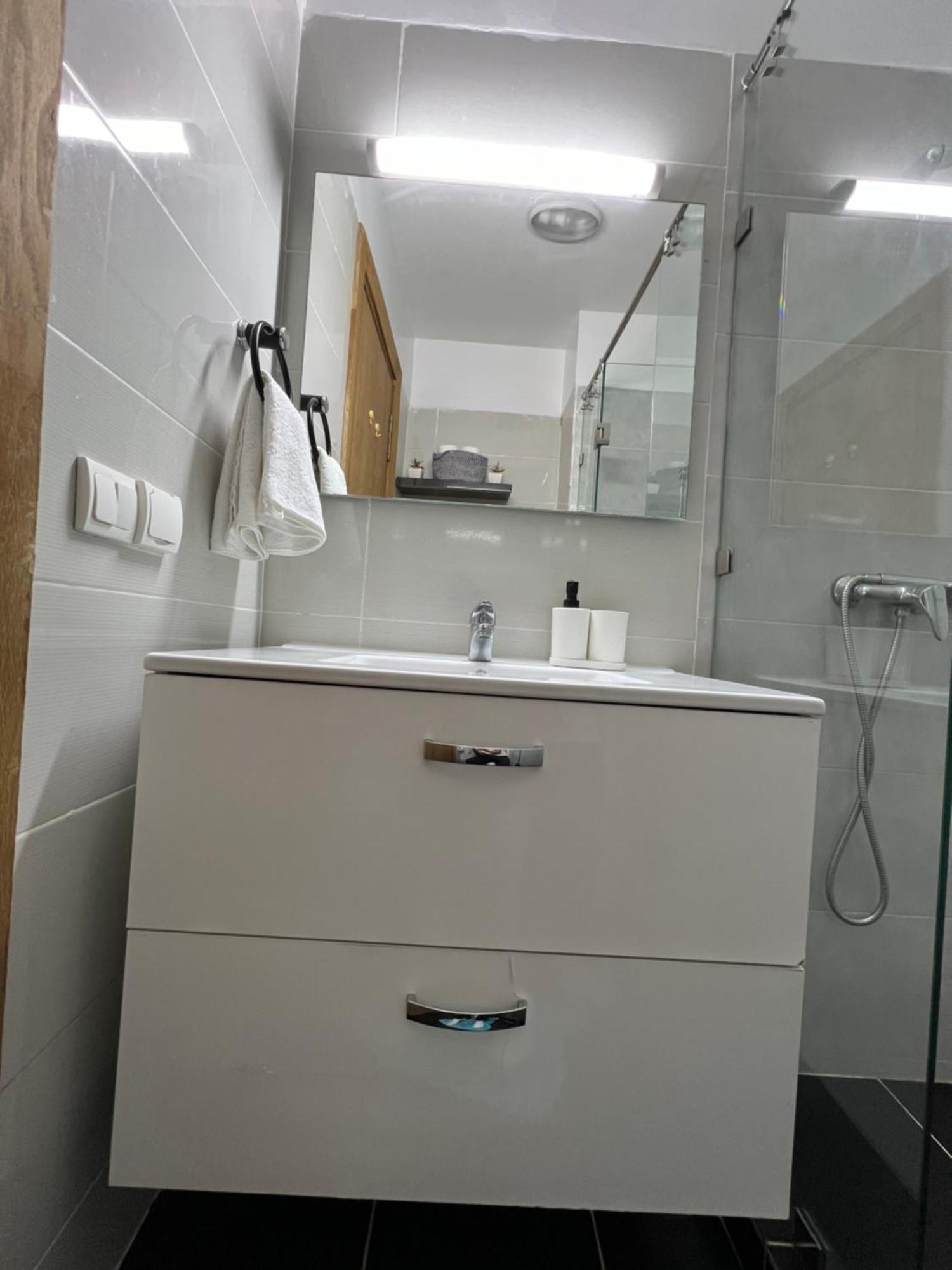 Appartement Pied Dans L'Eau Avec Piscine Aourir Luaran gambar